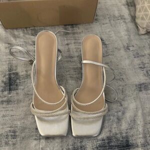 Silver Jeans Elegant Silver Strappy Heels